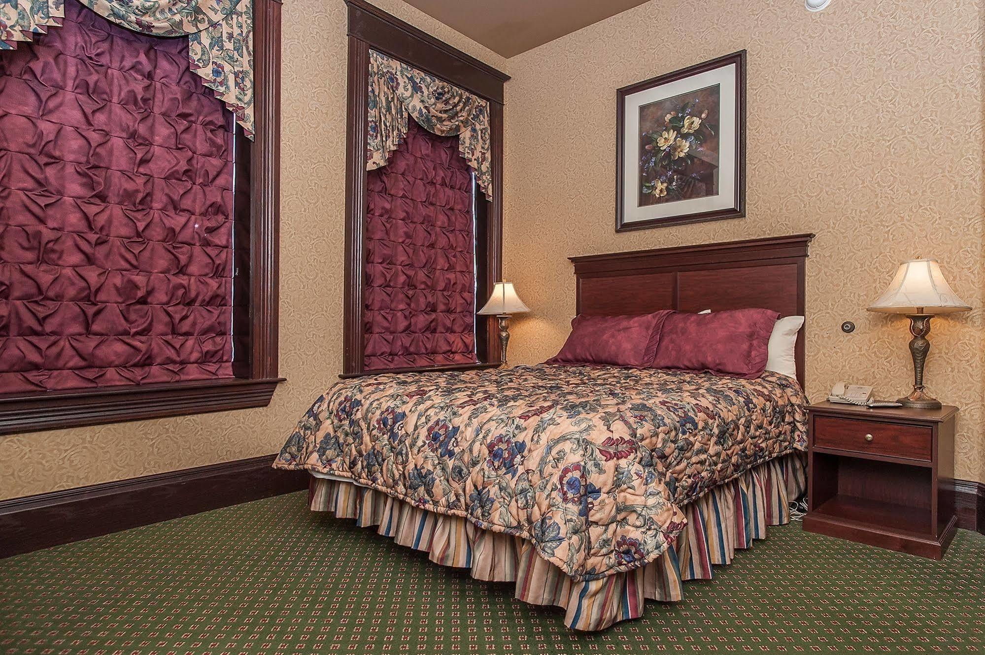 Hickok'S Hotel And Gaming ديدوود المظهر الخارجي الصورة