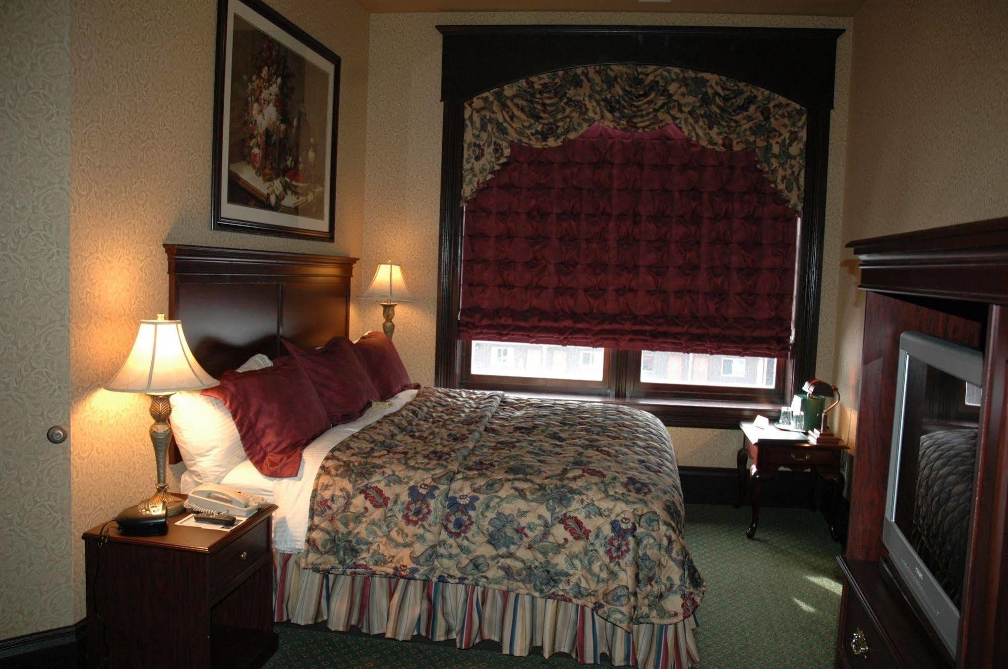 Hickok'S Hotel And Gaming ديدوود المظهر الخارجي الصورة